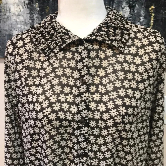ELBONNY Womens Sheer Long Sleeve Top w/Button Front Ruffles and pockets-Size L - Picture 5 of 8